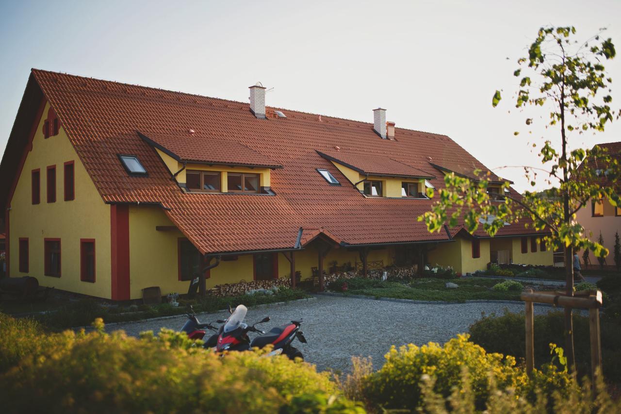 Statek Ceska Lipa Myslovice Hotel กลาโตเว ภายนอก รูปภาพ